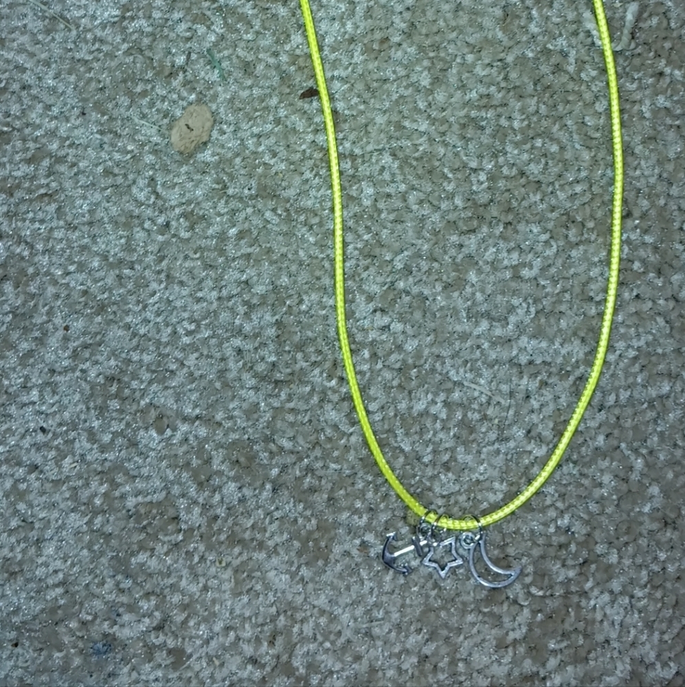 Necklace - Picture 1 of 1
